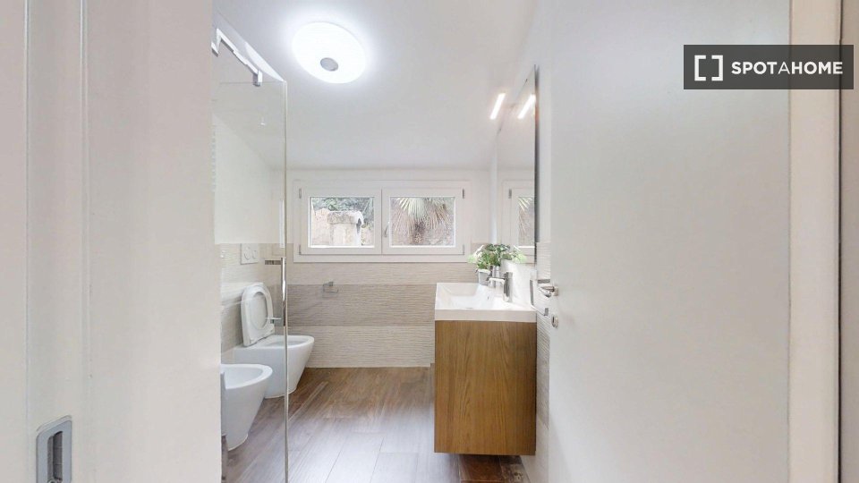 Double room Padua, 2 beds — photo 16