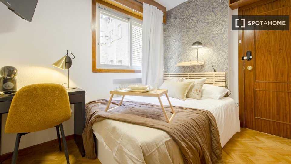 Double room Madrid, 7 beds — photo 1