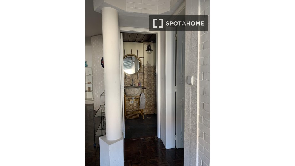 Apartment Lisbon, 2 beds, 70m² — photo 7