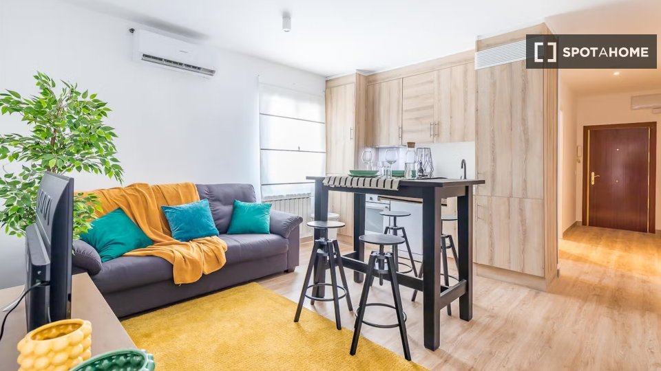 Double room Madrid, 4 beds — photo 25