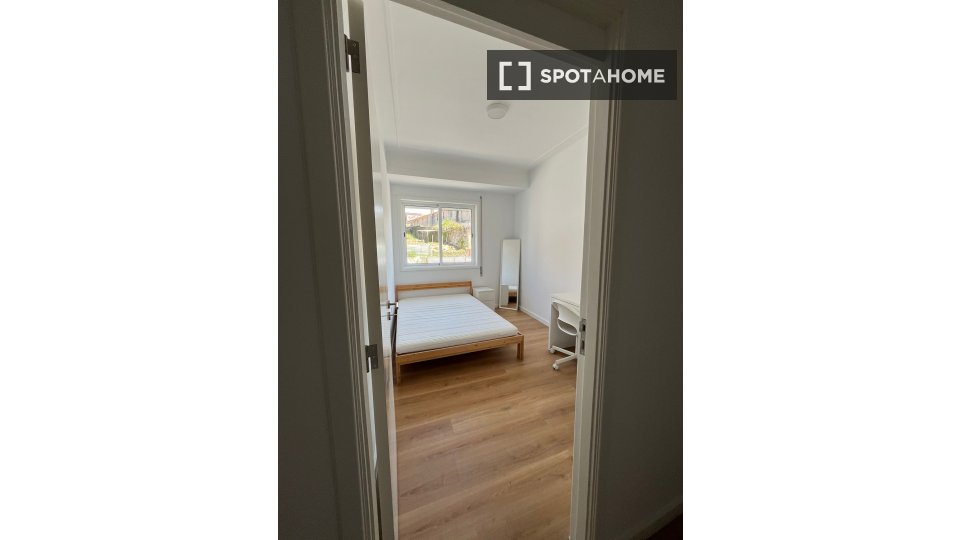Double room Porto, 4 beds, 120m² — photo 12