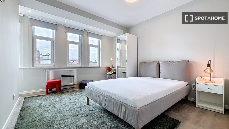 Double room Brussels, 5 beds — photo 35