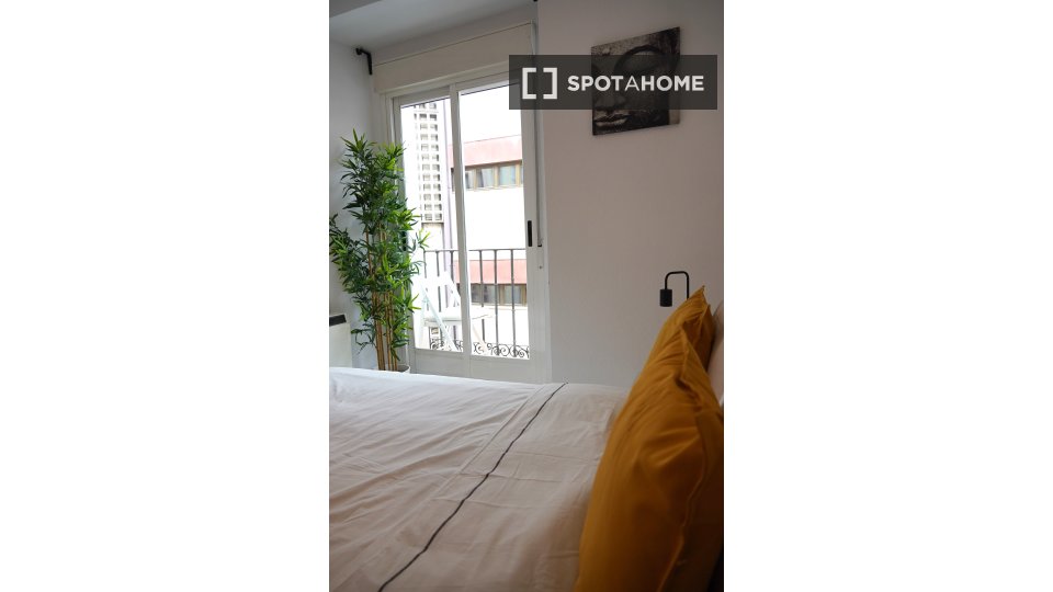 Double room Madrid, 6 beds — photo 76