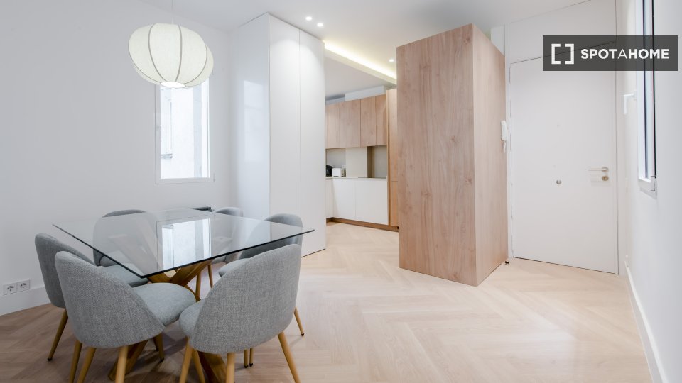 Apartment Madrid, 2 beds — photo 12