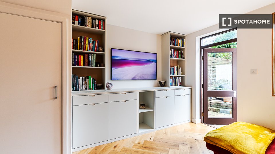 Apartment London, 1 bed — photo 18