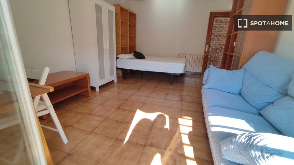 Shared apartment in Madrid - a Madrid