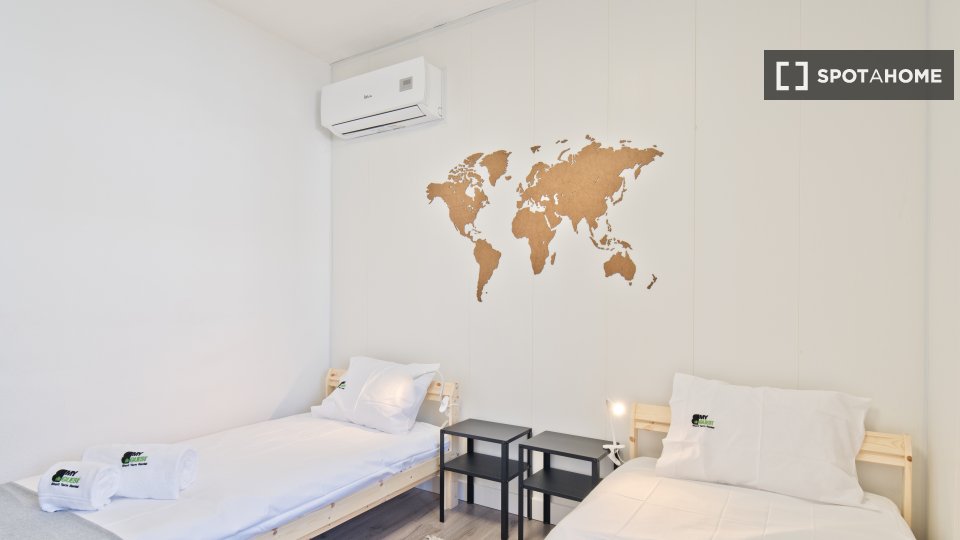 Apartment Lisbon, 2 beds, 50m² — photo 10