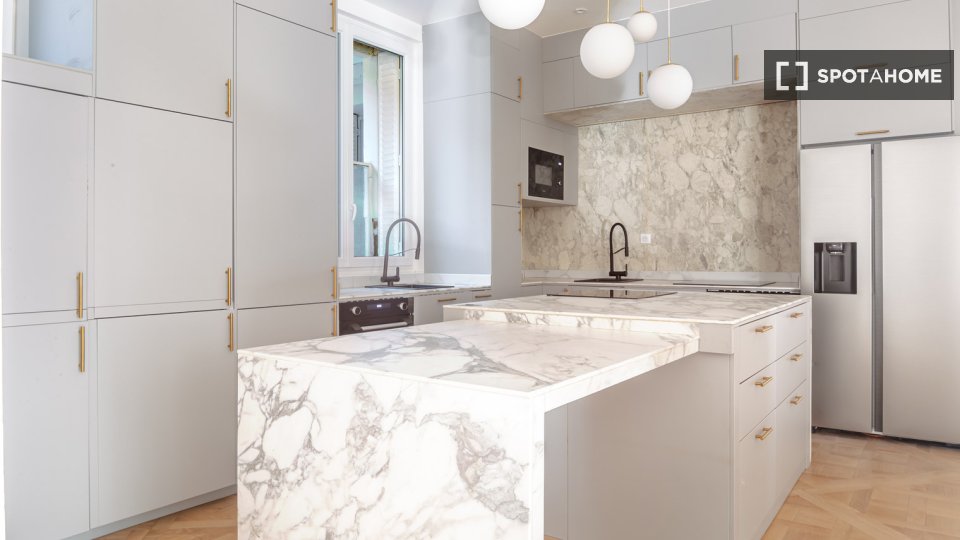 Apartment Paris, 5 beds, 194m² — photo 4
