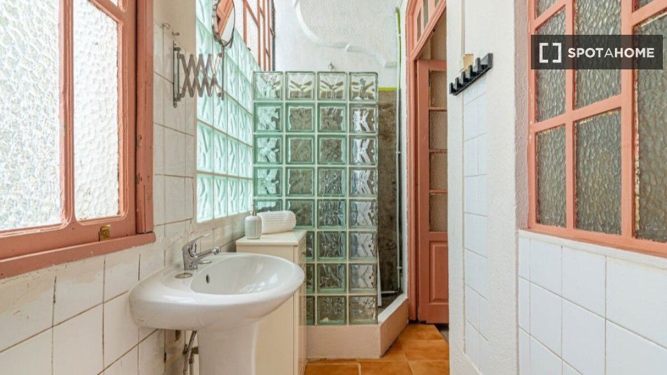 Apartment Porto, 3 beds, 90m² — photo 13