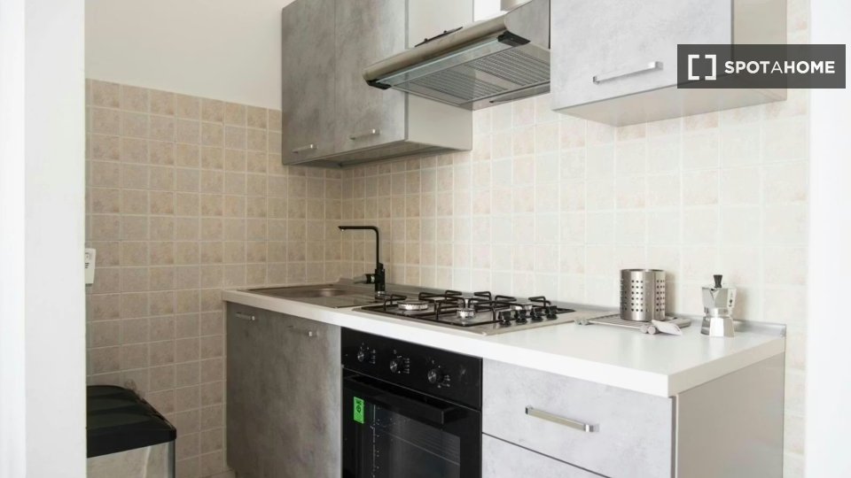 Apartment Milan, 1 bed — photo 9