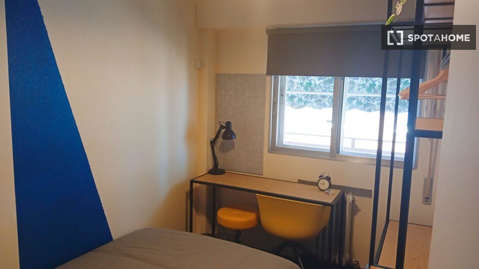 Double room Madrid, 6 beds — photo 8