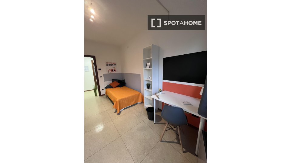 Double room Trento, 13 beds — photo 42