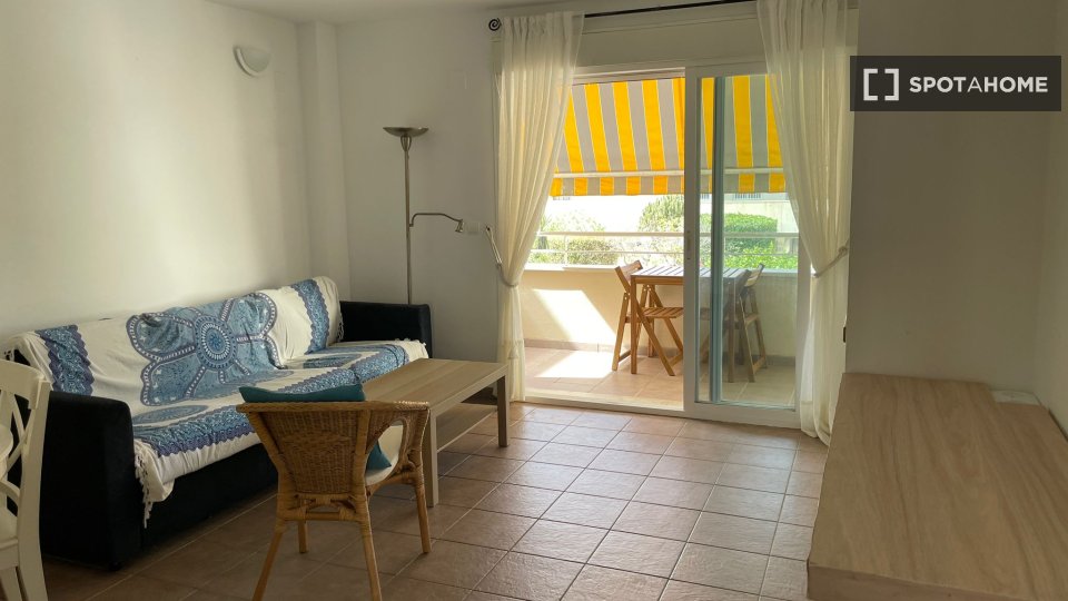 Apartment Almeria, 2 beds — photo 16
