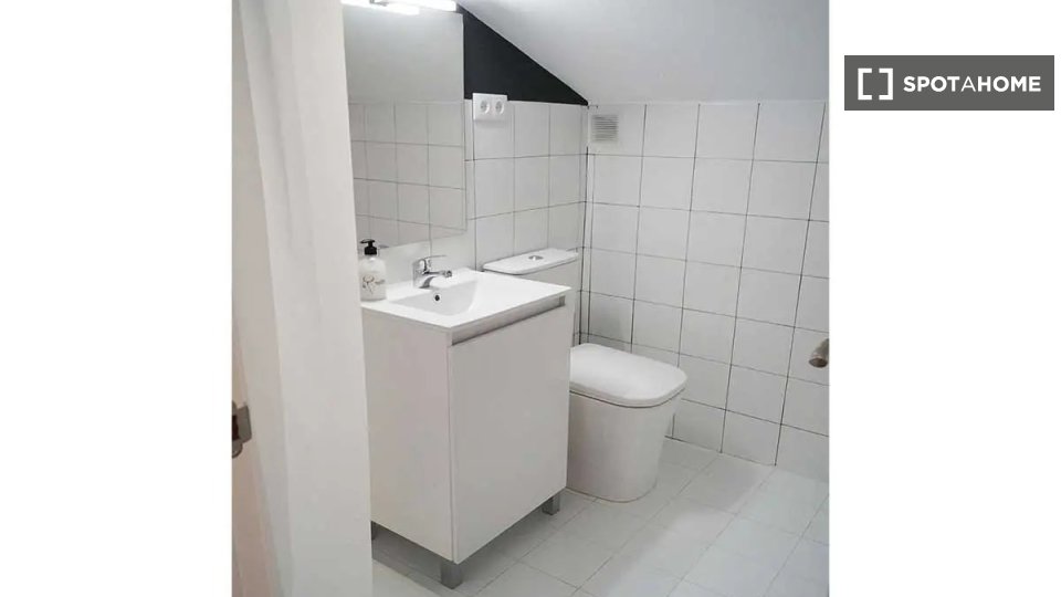 Double room Madrid, 4 beds — photo 3