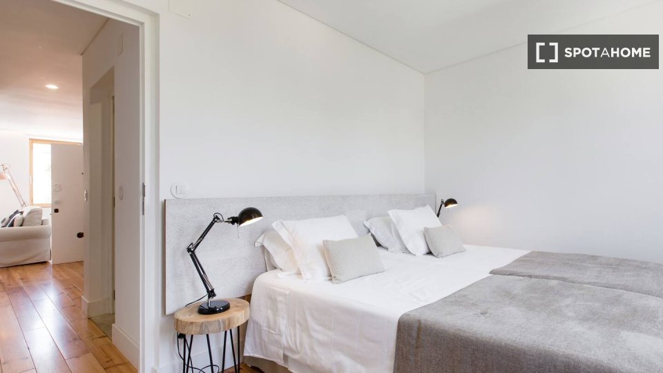 Apartment Lisbon, 2 beds, 65m² — photo 7