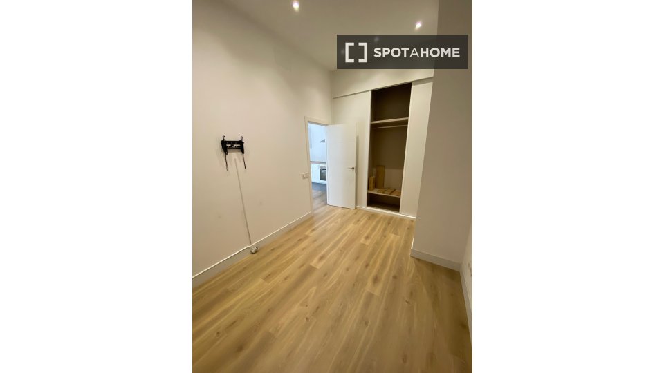 Apartment mono Madrid, 65m² — photo 3