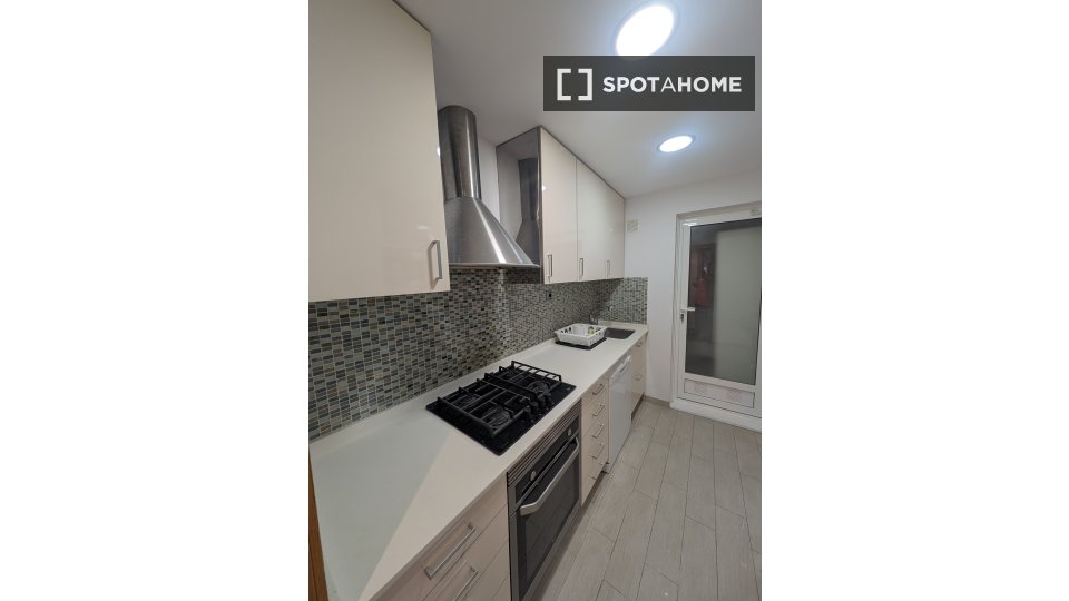 Camera doppia Barcellona, 4 camere, 84m² — foto 11