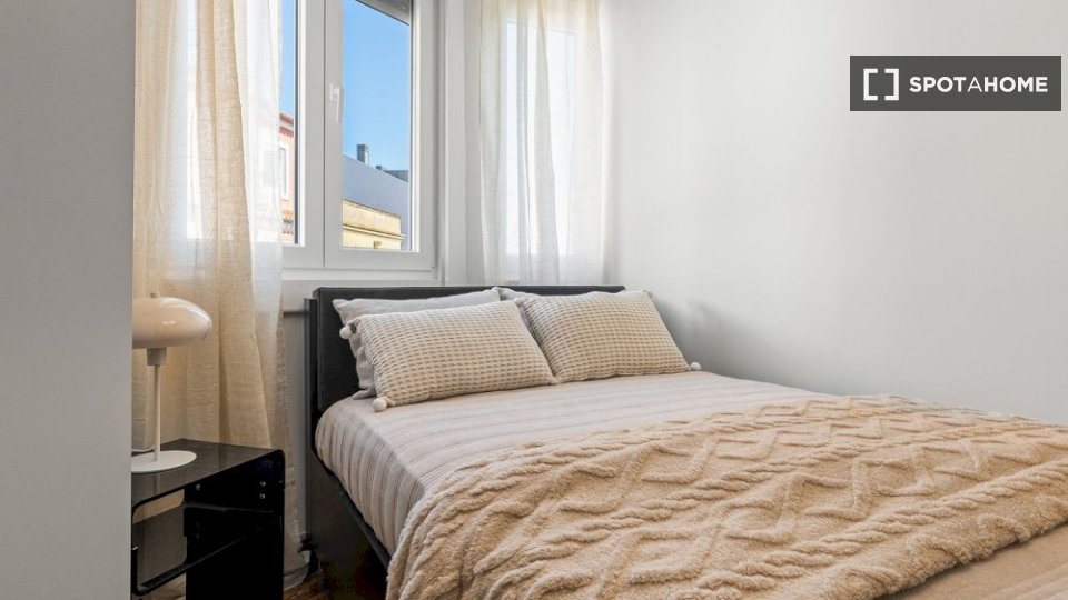 Double room Lisbon, 8 beds — photo 18