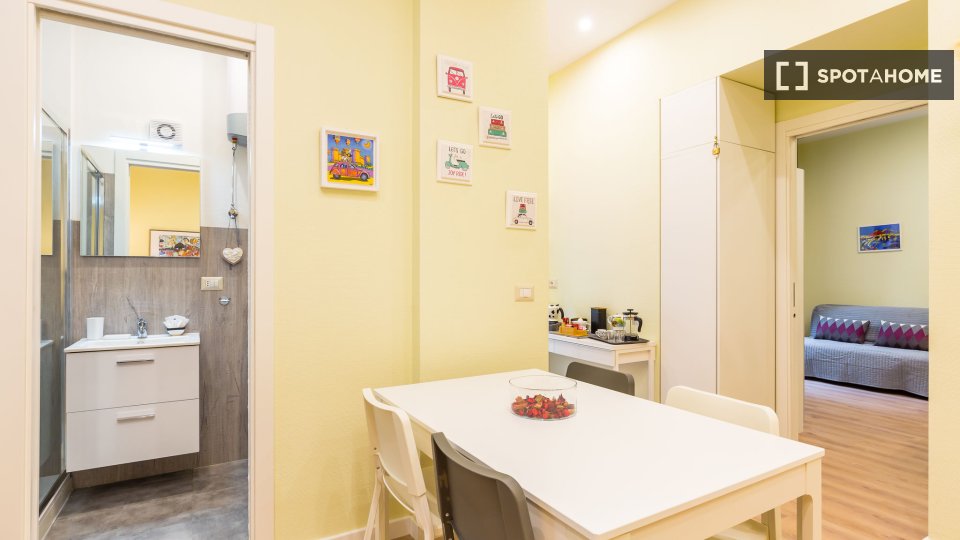 Apartment Naples, 1 bed, 65m² — photo 2