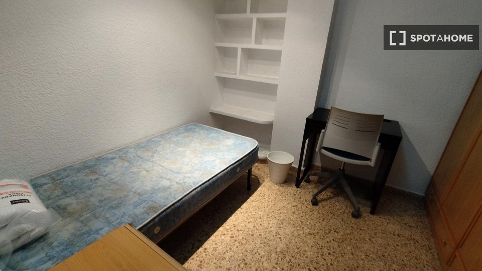 Double room Valencia, 4 beds — photo 16