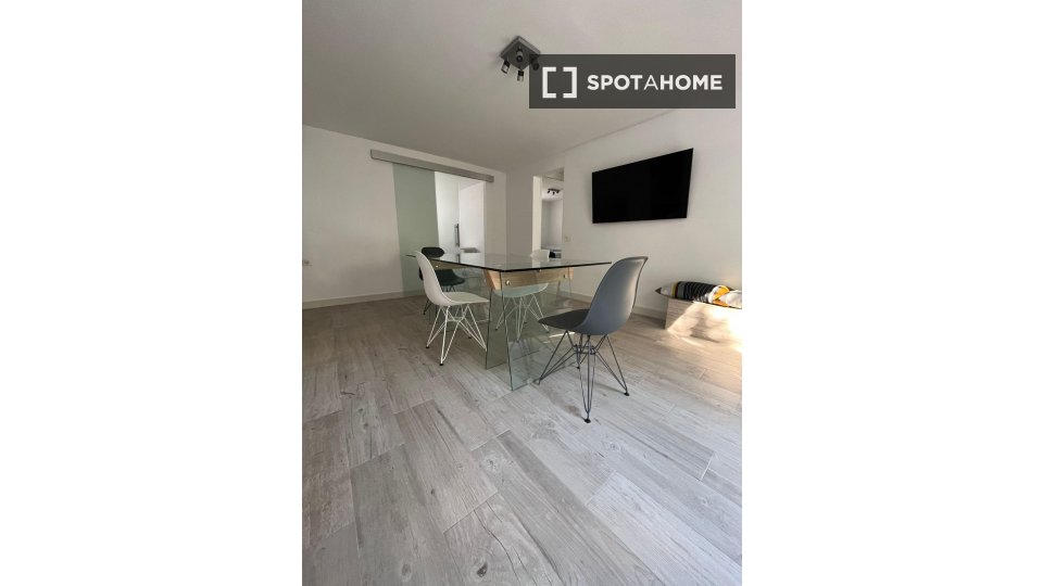 Apartment Barcelona, 4 beds, 180m² — photo 17