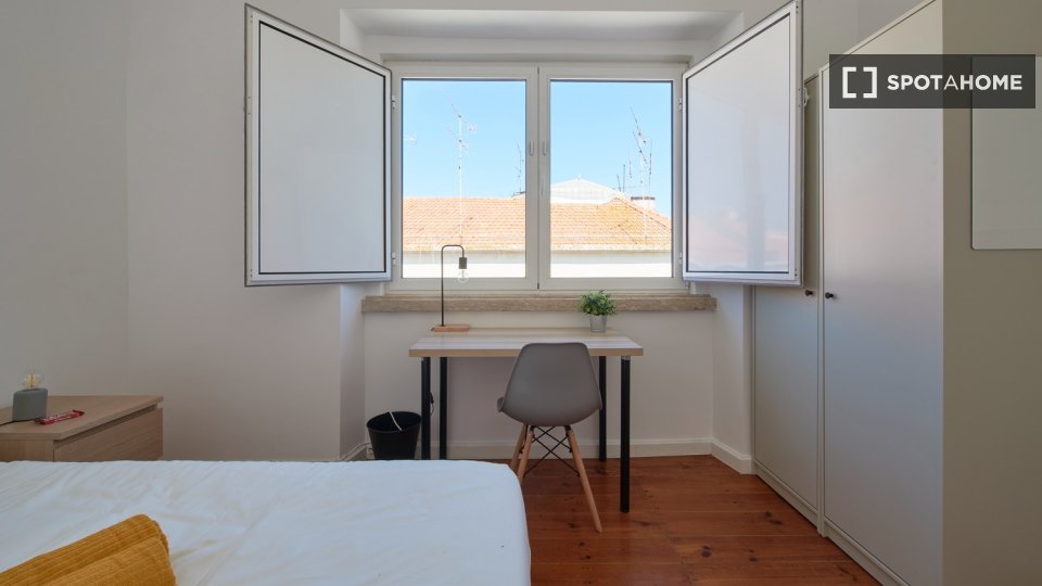 Double room Lisbon, 7 beds — photo 12
