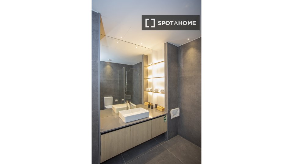 Apartment Porto, 1 bed, 52m² — photo 1