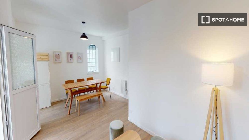 Double room Paris, 11 beds, 190m² — photo 11