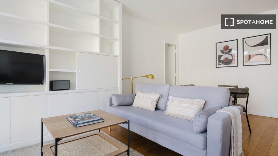 Apartment Paris, 2 beds, 59m² — photo 11