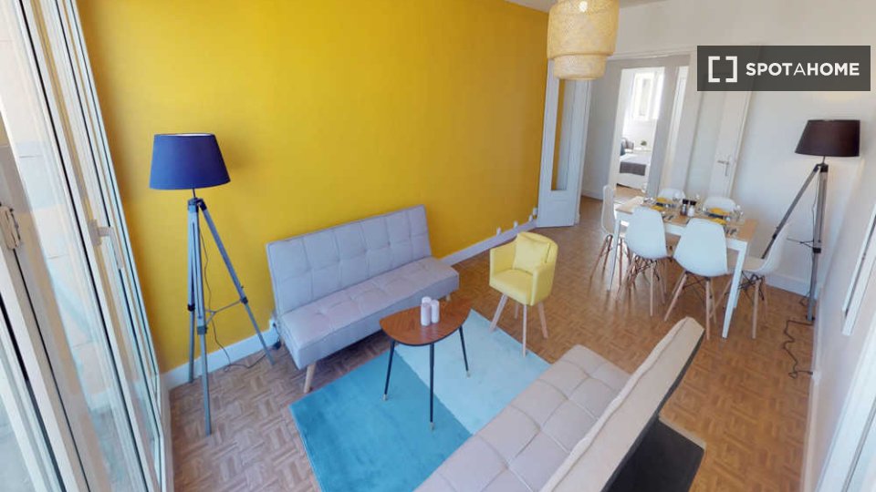 Double room Paris, 4 beds, 90m² — photo 3