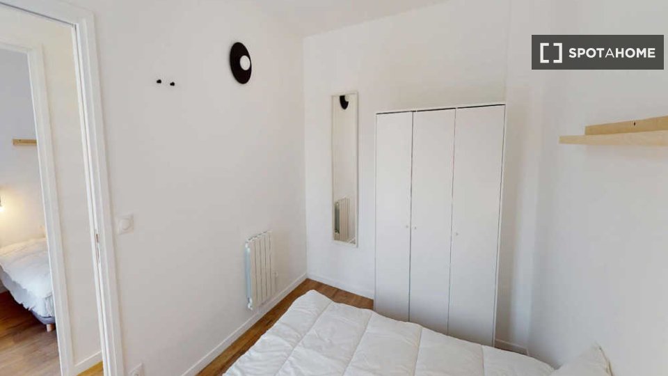 Double room Paris, 11 beds, 190m² — photo 24