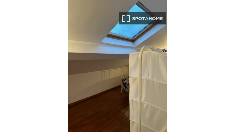 Double room Brussels, 4 beds — photo 18