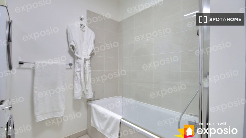 Appartamento con 1 camera da letto in affitto a Saint-Ouen-sur-Seine - in Paris