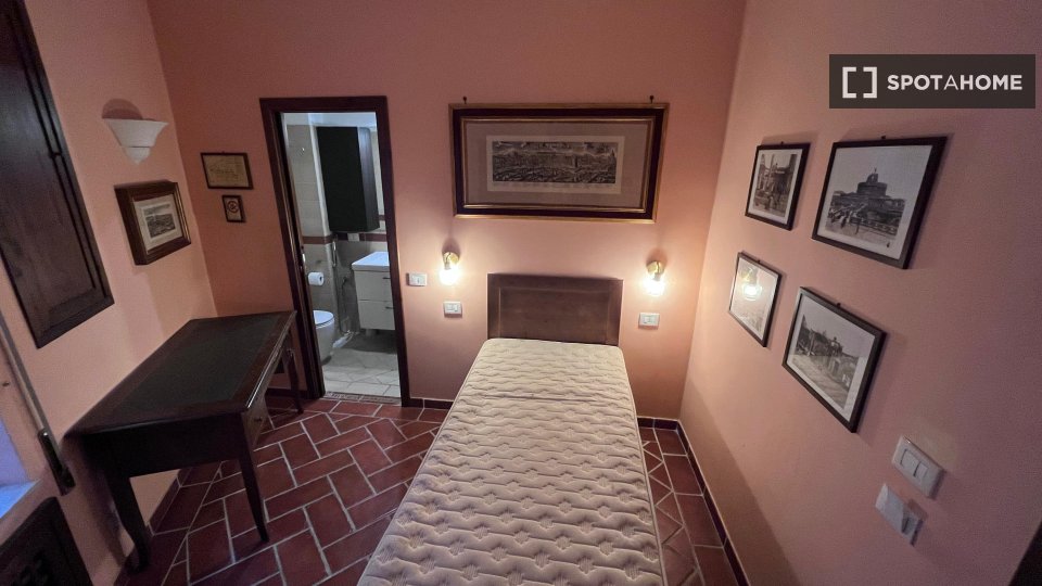 Double room Rome, 4 beds, 94m² — photo 20