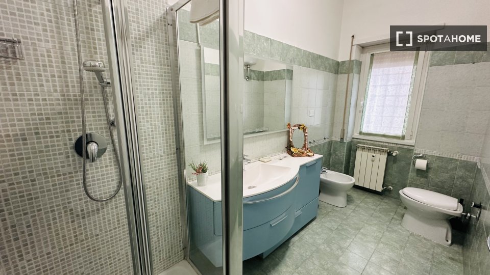 Apartment Rome, 2 beds — photo 18
