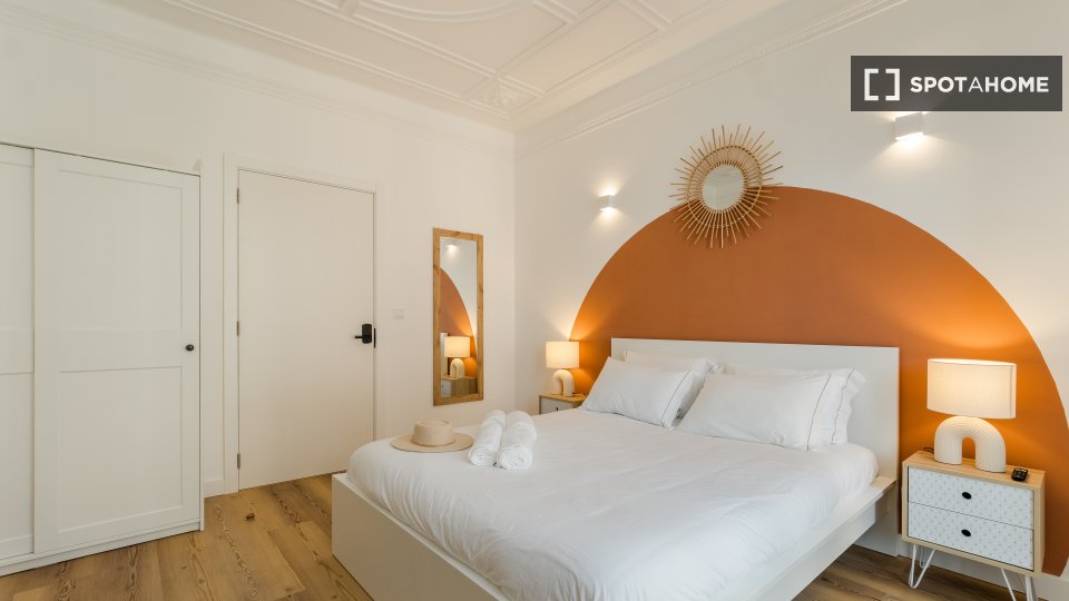 Double room Lisbon, 6 beds — photo 32