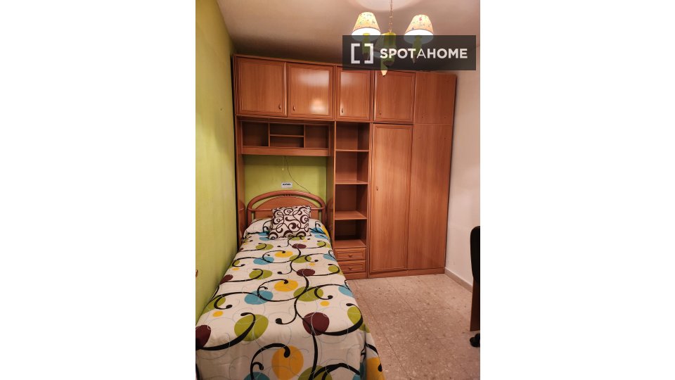 Double room Cordoba, 4 beds, 120m² — photo 3