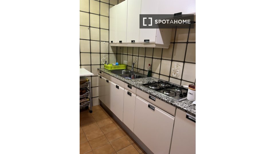 Double room Barcelona, 4 beds, 90m² — photo 8