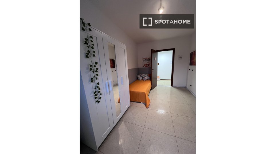 Double room Trento, 13 beds — photo 14