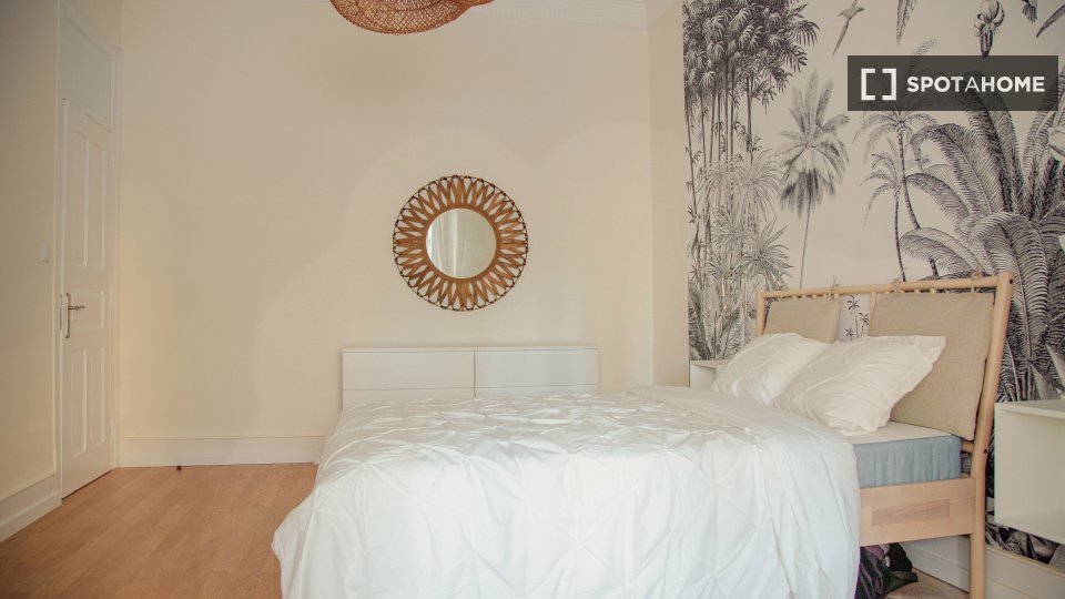 Double room Lisbon, 6 beds — photo 1