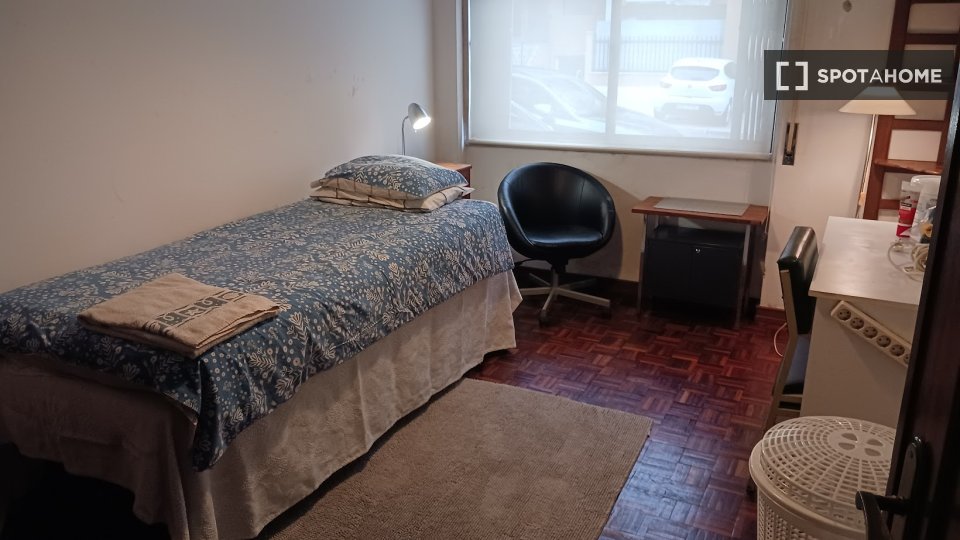 Double room Lisbon, 4 beds, 120m² — photo 6