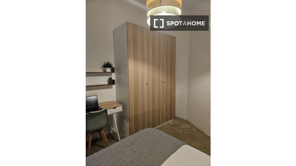 Double room Barcelona, 10 beds, 220m² — photo 17