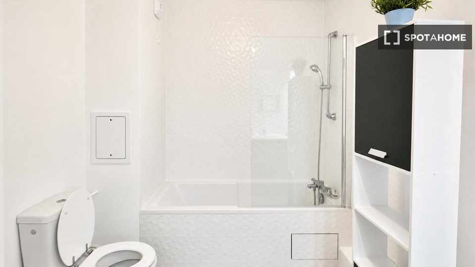 Chambre double Paris, 4 chambres — photo 22