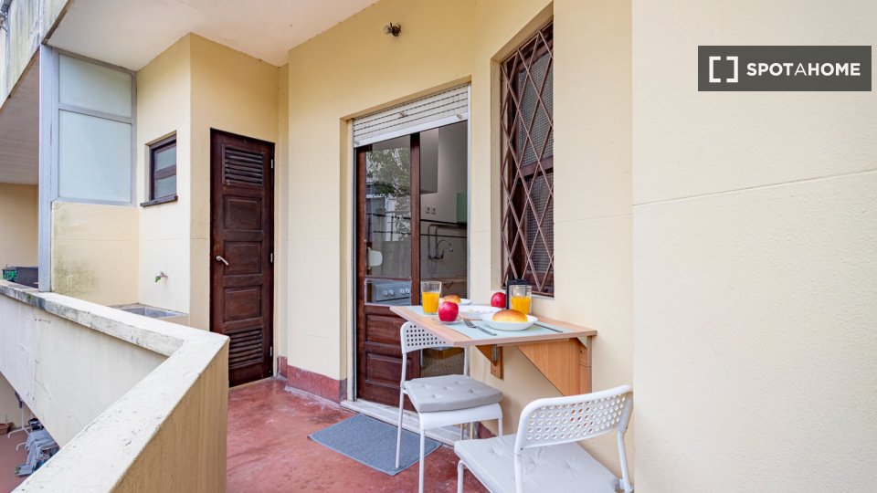 Double room Porto, 4 beds, 160m² — photo 18