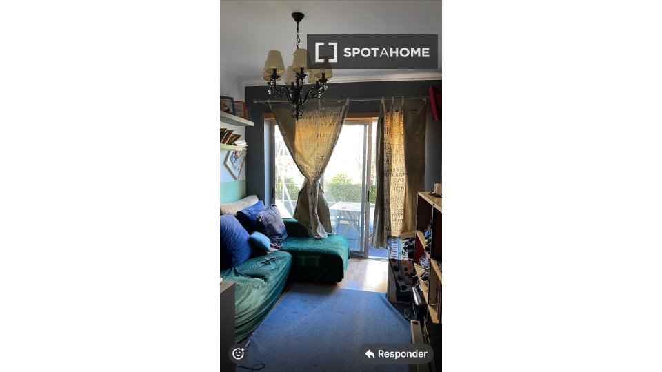 Double room Lisbon, 1 bed — photo 13