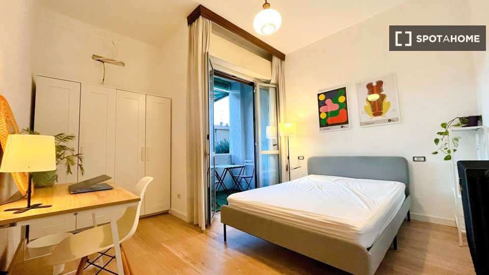 Camera in appartamento condiviso con 3 camere da letto, San Siro, Milano. - in Milan