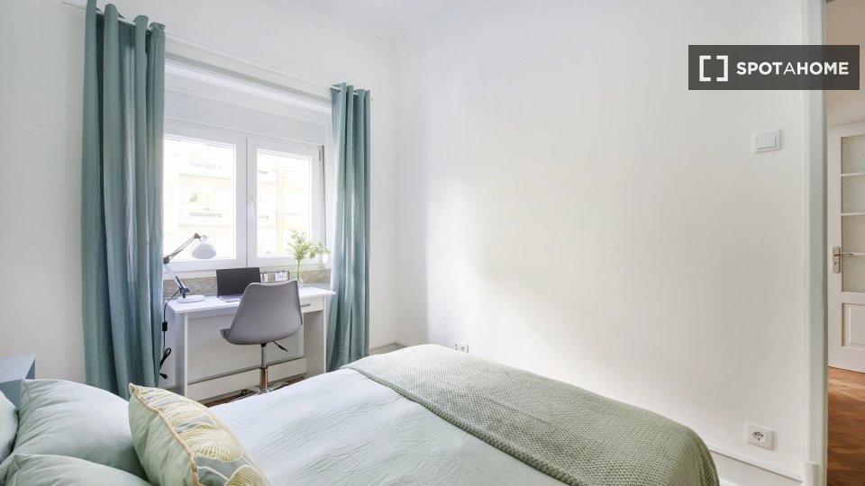 Double room Lisbon, 7 beds — photo 2