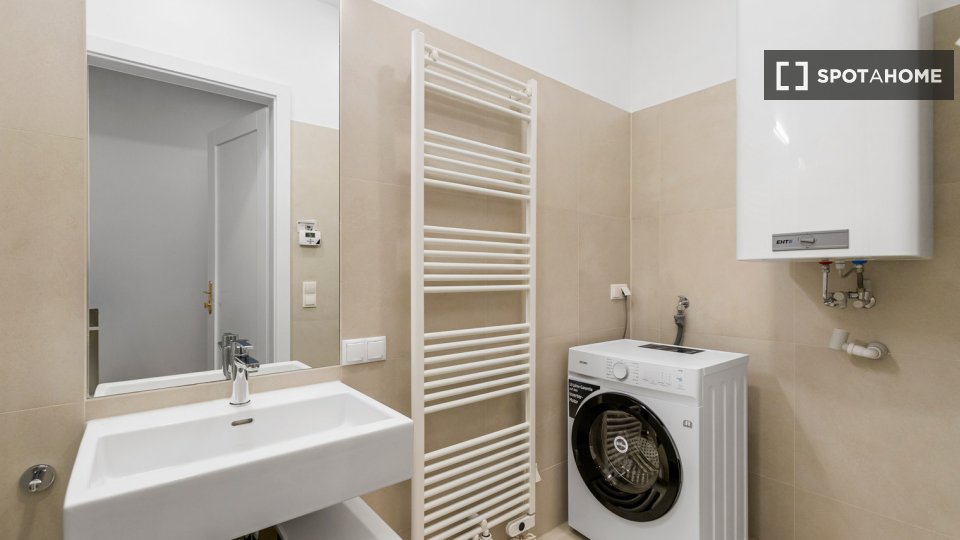 Apartment Vienna, 4 beds, 99m² — photo 6