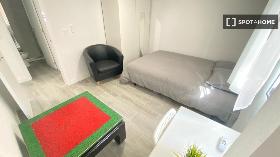 Double room Madrid, 4 beds — photo 1