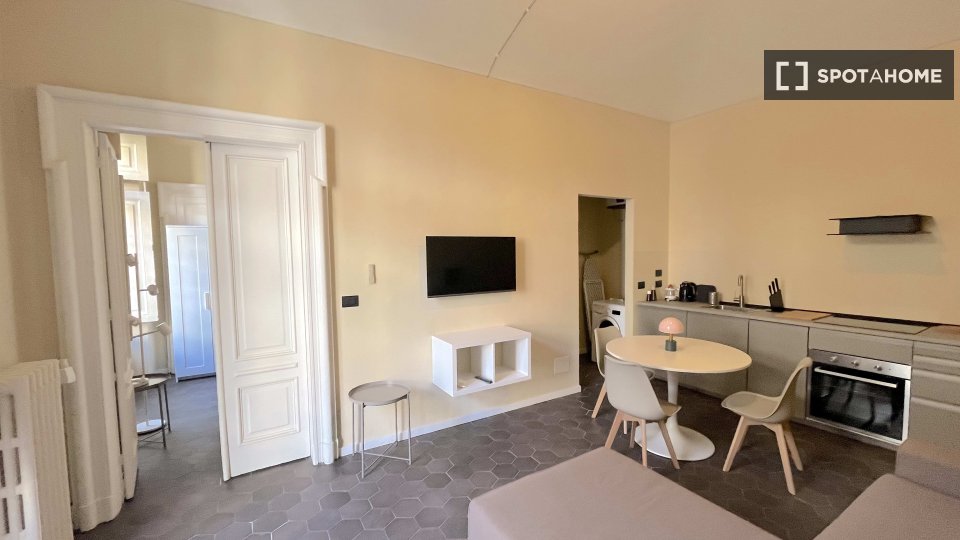 Apartment Turin, 2 beds, 60m² — photo 22